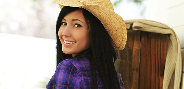 Catie Minx sexy cowgirl